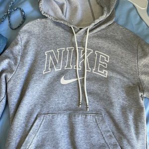 nike hoodie